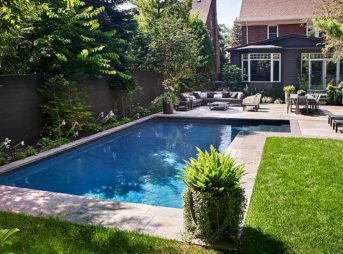 Outdoor-inground-pool-built-in-Toronto-Ontario